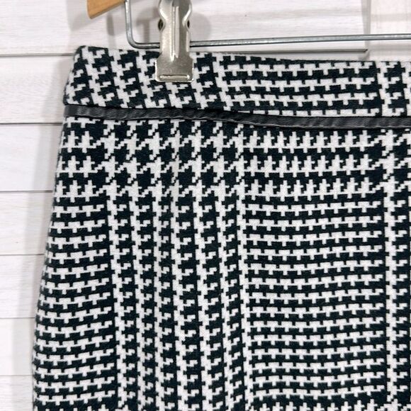 Talbots Houndstooth Skirt Size 14P Classic Ponte Fabric - Picture 6 of 12